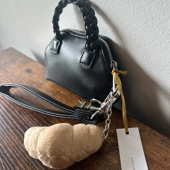 House of Harlow 1960 Black Mini Bag Wristlet w/ Plush Croissant Eiffel Tower NWT - Picture 2 of 6